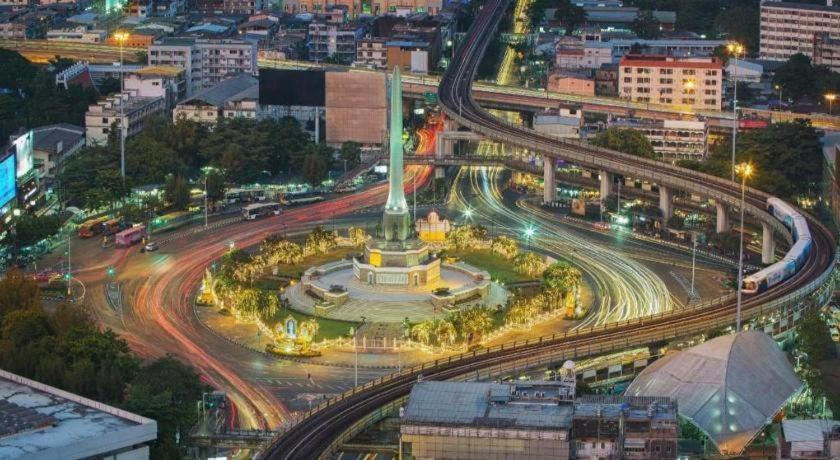 Oyo 225 Premier Place Khách sạn 2*